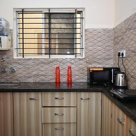 Staeg Heart Of City 2Bhk - 201 Indore Luaran gambar