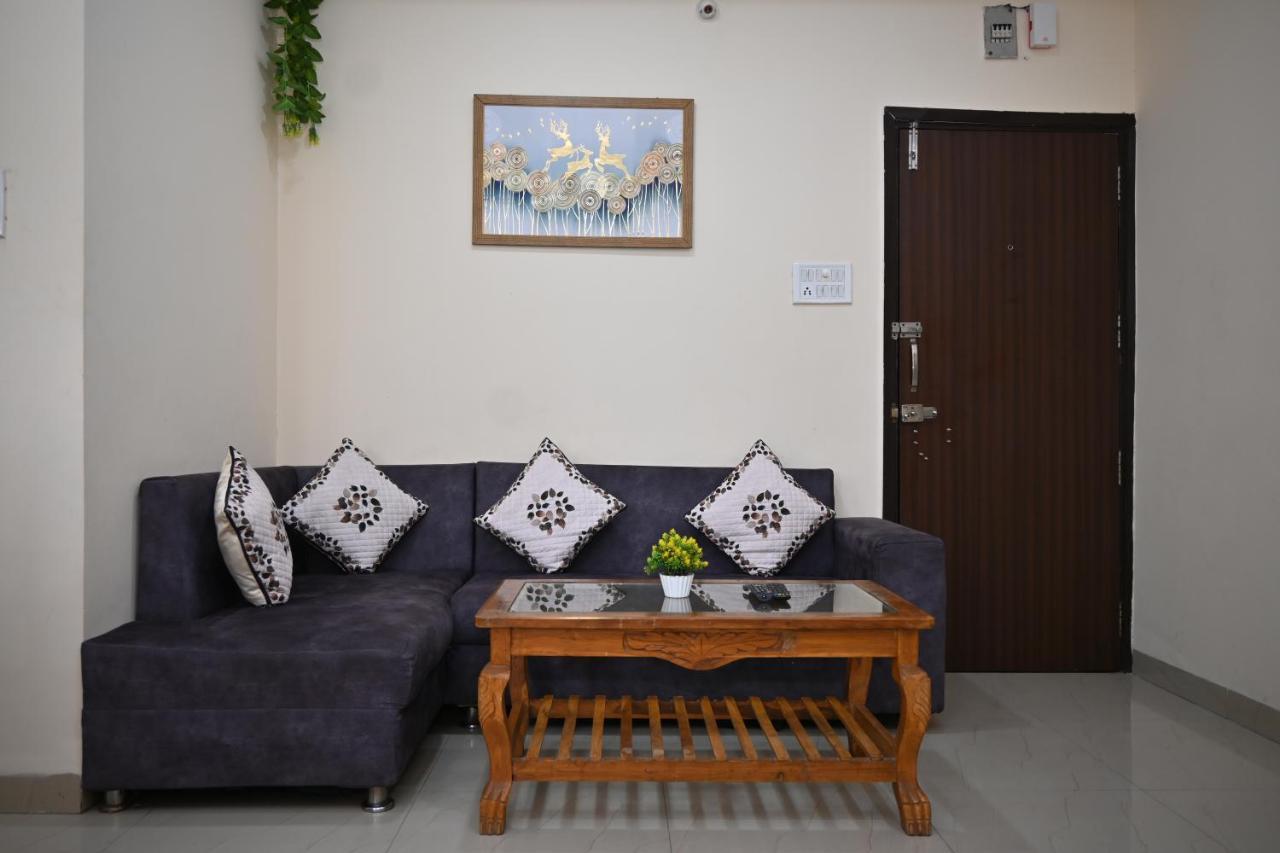 Staeg Heart Of City 2Bhk - 201 Indore Luaran gambar