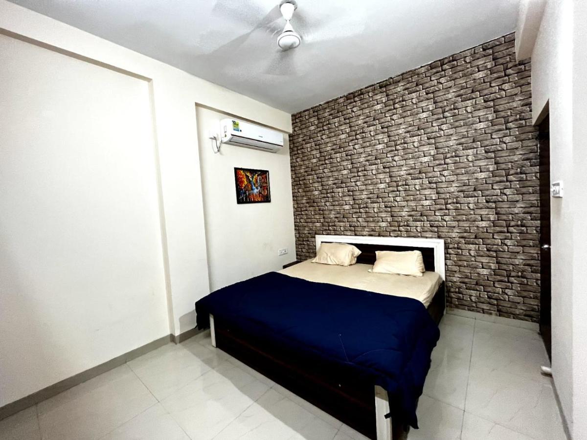 Staeg Heart Of City 2Bhk - 201 Indore Luaran gambar